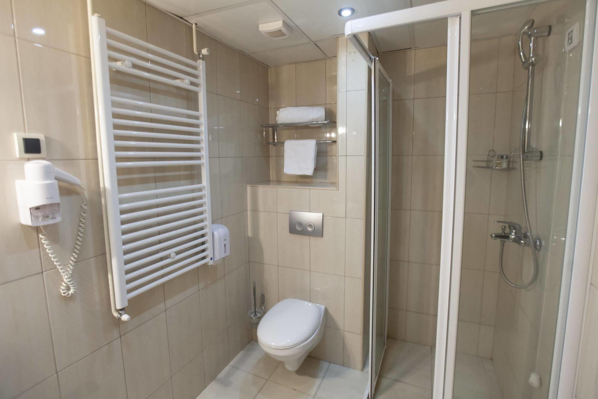 Hotel Srbija 브르사츠 외부 사진