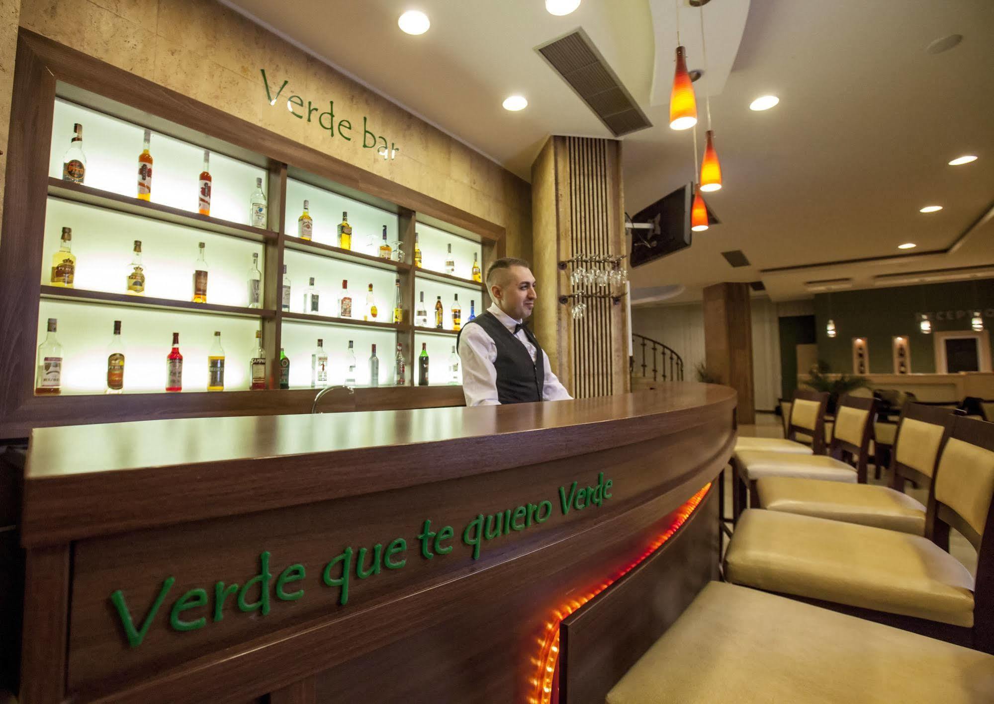 Hotel Srbija 브르사츠 외부 사진