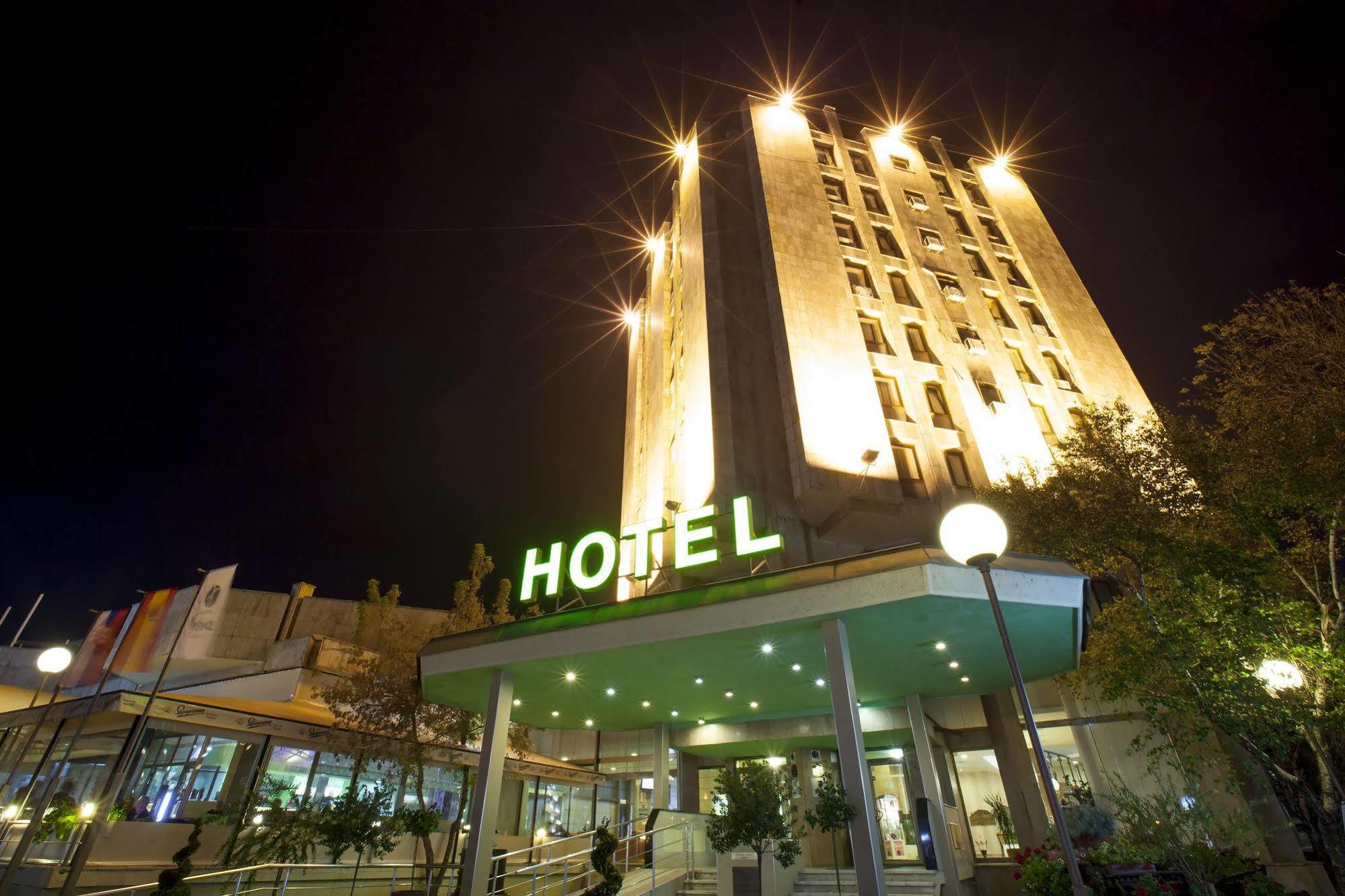 Hotel Srbija 브르사츠 외부 사진