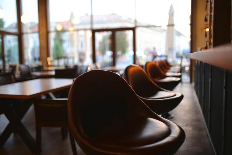 Hotel Srbija 브르사츠 외부 사진