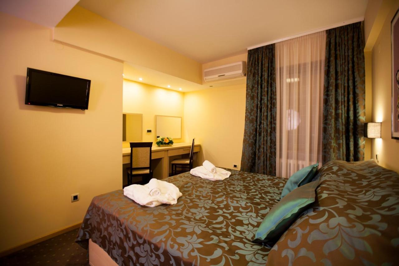 Hotel Srbija 브르사츠 외부 사진